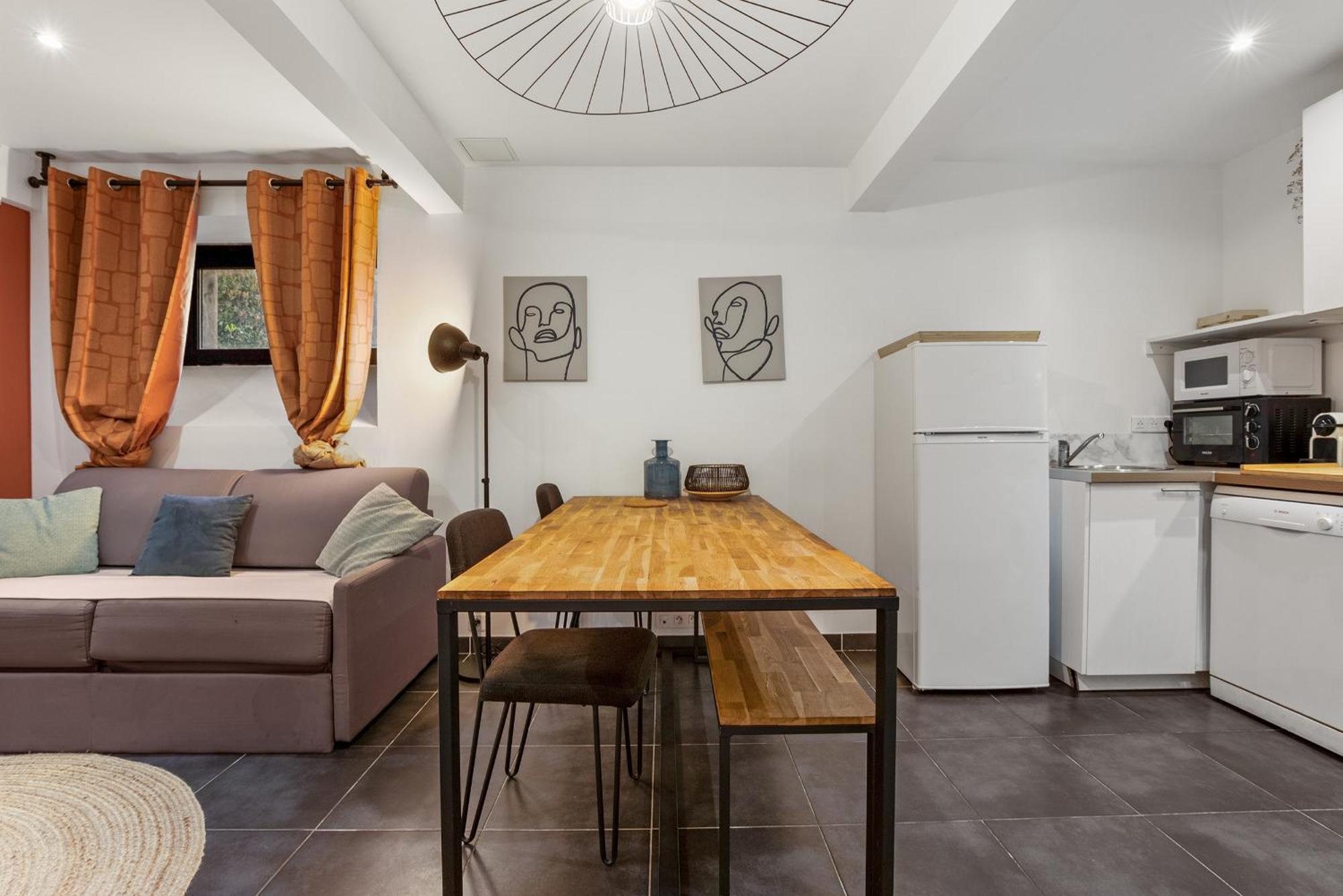 Saint Charles Apartments Монпелие Екстериор снимка